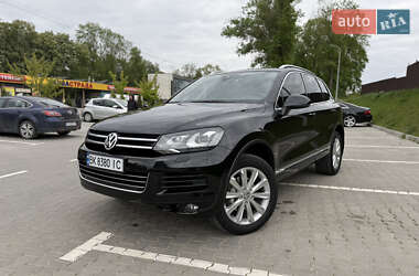 Внедорожник / Кроссовер Volkswagen Touareg 2011 в Тернополе