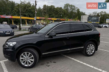 Внедорожник / Кроссовер Volkswagen Touareg 2011 в 