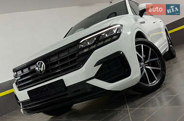 Внедорожник / Кроссовер Volkswagen Touareg 2021 в 