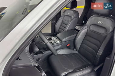 Внедорожник / Кроссовер Volkswagen Touareg 2021 в 