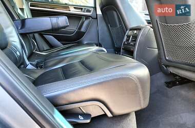 Внедорожник / Кроссовер Volkswagen Touareg 2017 в 