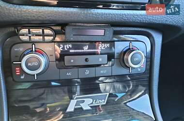 Внедорожник / Кроссовер Volkswagen Touareg 2017 в 