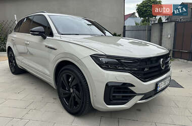 Внедорожник / Кроссовер Volkswagen Touareg 2020 в Мукачево