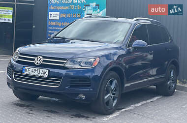 Внедорожник / Кроссовер Volkswagen Touareg 2012 в 