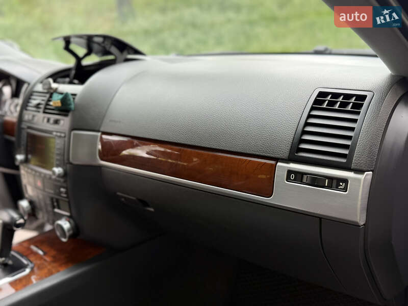 Внедорожник / Кроссовер Volkswagen Touareg 2006 в Киеве