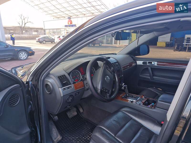 Внедорожник / Кроссовер Volkswagen Touareg 2008 в Белгороде-Днестровском
