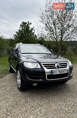 Внедорожник / Кроссовер Volkswagen Touareg 2008 в 