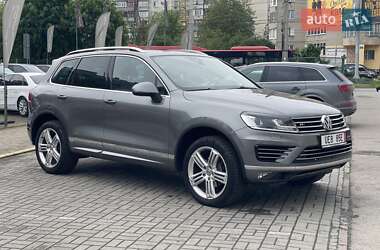 Внедорожник / Кроссовер Volkswagen Touareg 2016 в 