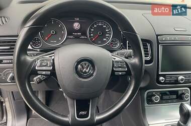 Внедорожник / Кроссовер Volkswagen Touareg 2016 в 