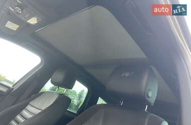 Внедорожник / Кроссовер Volkswagen Touareg 2016 в 