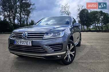 Внедорожник / Кроссовер Volkswagen Touareg 2014 в Тернополе