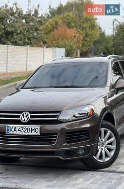 Позашляховик / Кросовер Volkswagen Touareg 2010 в Черкасах