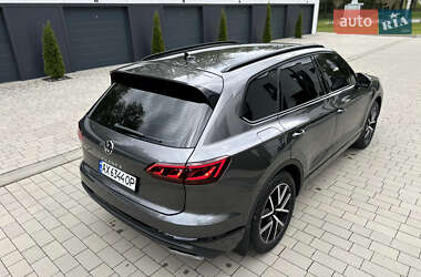 Позашляховик / Кросовер Volkswagen Touareg 2021 в 