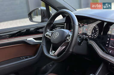 Позашляховик / Кросовер Volkswagen Touareg 2021 в 