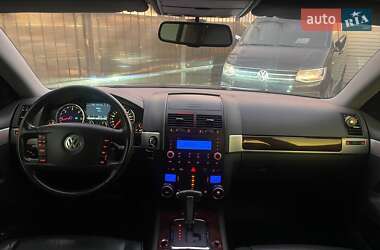 Внедорожник / Кроссовер Volkswagen Touareg 2008 в 