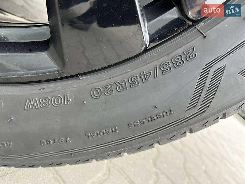 Позашляховик / Кросовер Volkswagen Touareg 2024 в Хмельницькому