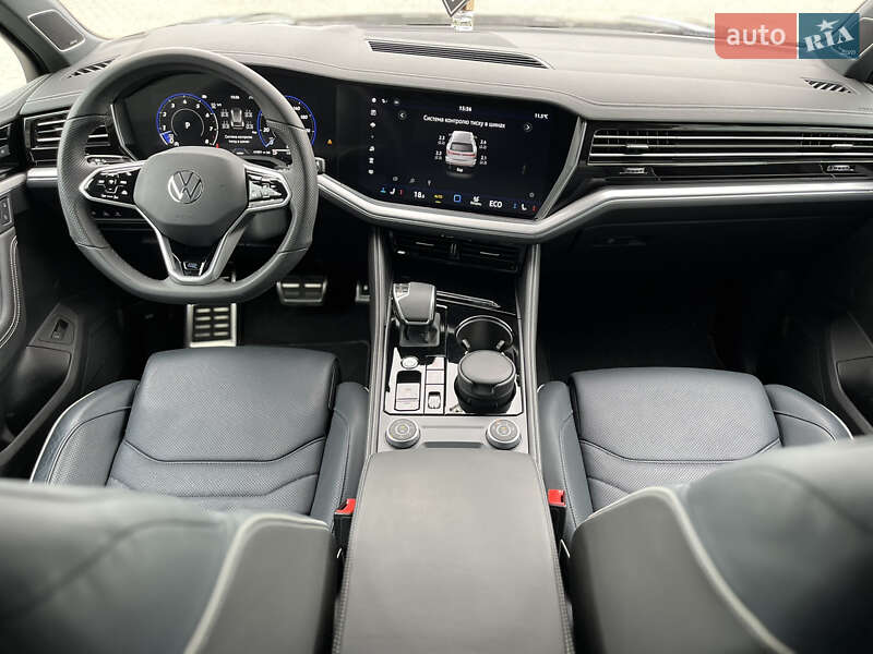 Позашляховик / Кросовер Volkswagen Touareg 2024 в Хмельницькому