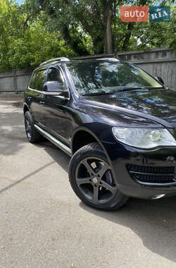 Позашляховик / Кросовер Volkswagen Touareg 2007 в 