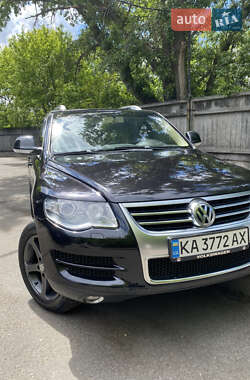 Позашляховик / Кросовер Volkswagen Touareg 2007 в 