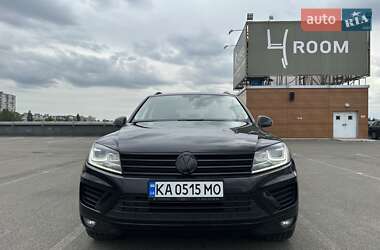 Внедорожник / Кроссовер Volkswagen Touareg 2017 в Киеве