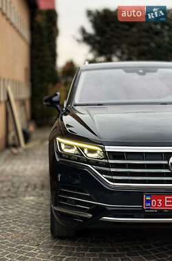 Внедорожник / Кроссовер Volkswagen Touareg 2020 в 