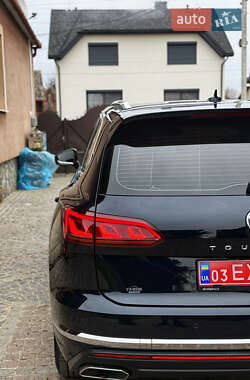 Внедорожник / Кроссовер Volkswagen Touareg 2020 в 