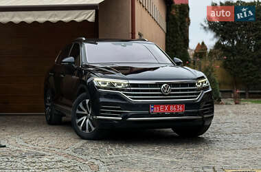 Внедорожник / Кроссовер Volkswagen Touareg 2020 в 