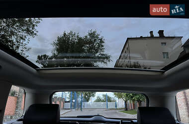 Внедорожник / Кроссовер Volkswagen Touareg 2015 в 
