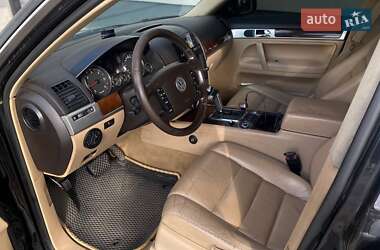 Внедорожник / Кроссовер Volkswagen Touareg 2008 в 
