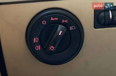 Внедорожник / Кроссовер Volkswagen Touareg 2008 в 