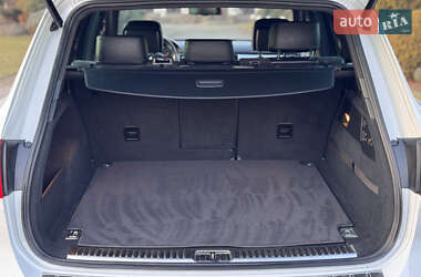 Позашляховик / Кросовер Volkswagen Touareg 2015 в 