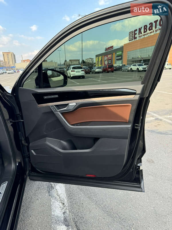 Внедорожник / Кроссовер Volkswagen Touareg 2019 в Полтаве фото 42 Внедорожник / Кроссовер Volkswagen Touareg 2019 в Полтаве