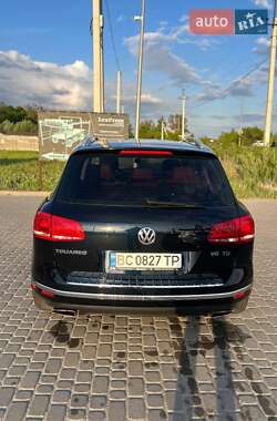Позашляховик / Кросовер Volkswagen Touareg 2015 в 