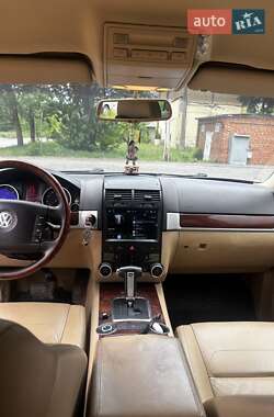 Позашляховик / Кросовер Volkswagen Touareg 2007 в 