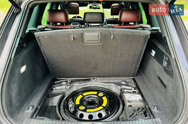 Внедорожник / Кроссовер Volkswagen Touareg 2012 в 