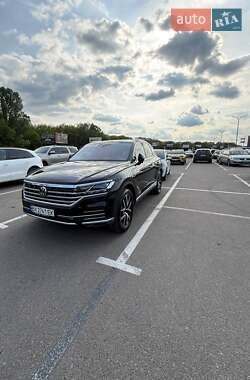 Позашляховик / Кросовер Volkswagen Touareg 2020 в Хмельницькому