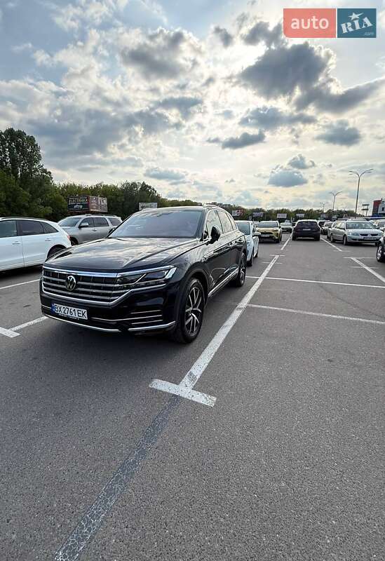 Позашляховик / Кросовер Volkswagen Touareg 2020 в 