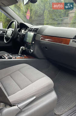 Позашляховик / Кросовер Volkswagen Touareg 2006 в 