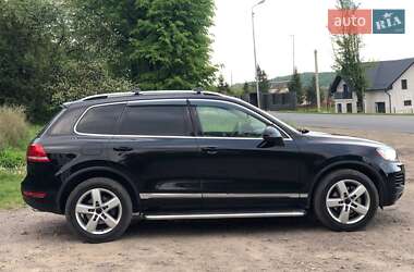 Внедорожник / Кроссовер Volkswagen Touareg 2013 в 