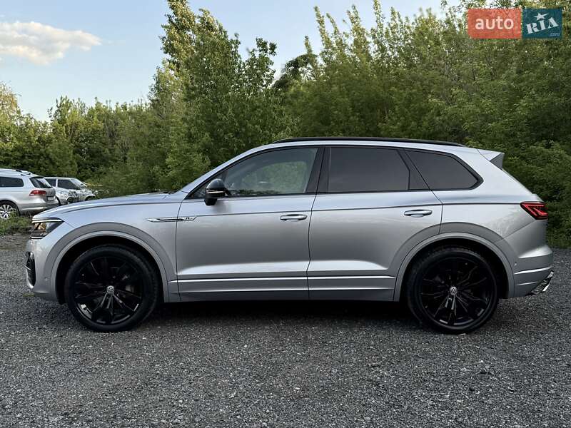 Позашляховик / Кросовер Volkswagen Touareg 2020 в Гнівані