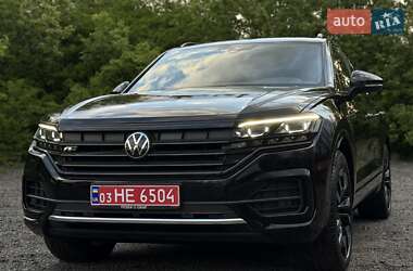 Внедорожник / Кроссовер Volkswagen Touareg 2021 в Гнивани