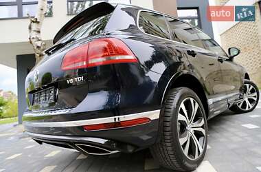 Внедорожник / Кроссовер Volkswagen Touareg 2016 в 