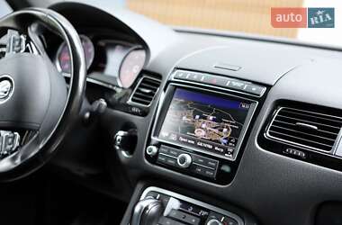 Внедорожник / Кроссовер Volkswagen Touareg 2016 в 