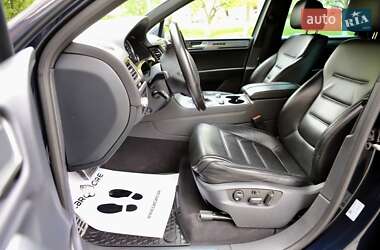 Внедорожник / Кроссовер Volkswagen Touareg 2016 в 