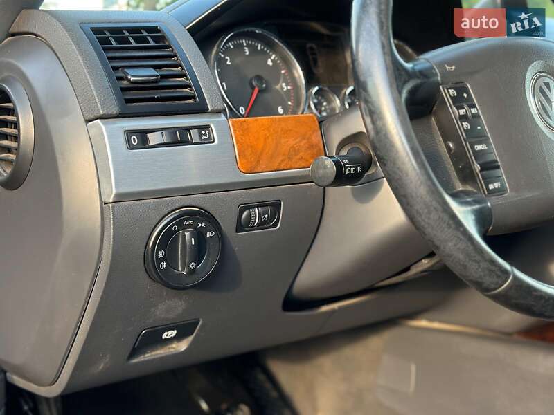 Позашляховик / Кросовер Volkswagen Touareg 2008 в Вінниці