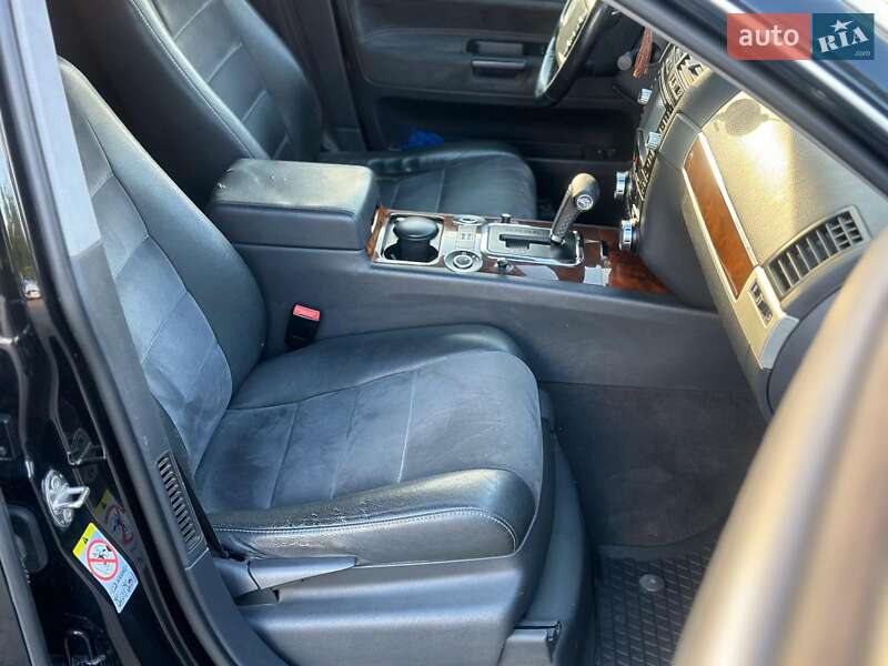Позашляховик / Кросовер Volkswagen Touareg 2008 в Вінниці