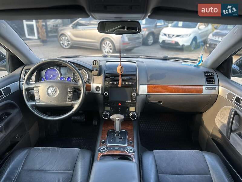 Позашляховик / Кросовер Volkswagen Touareg 2008 в Вінниці
