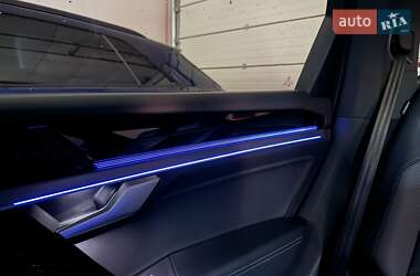 Внедорожник / Кроссовер Volkswagen Touareg 2019 в 
