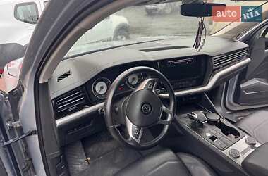 Внедорожник / Кроссовер Volkswagen Touareg 2019 в 