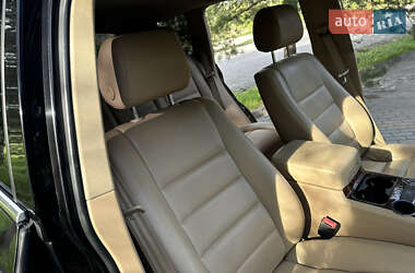 Позашляховик / Кросовер Volkswagen Touareg 2007 в 
